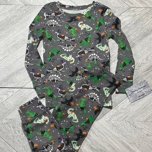 👕 5/$55 - Tommy Bahama Kids Dinosaur Pajama Set - Gray and Green